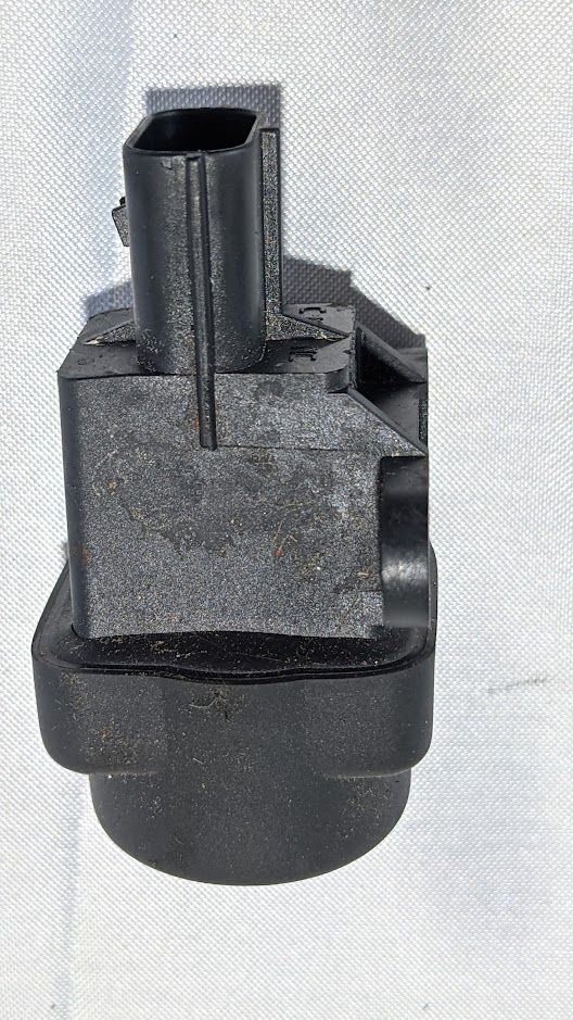 FERRARI 360 SPIDER PARTS CRASH INERTIA SWITCH 179087 PRE OWNED