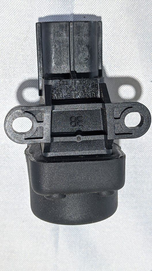 FERRARI 360 SPIDER PARTS CRASH INERTIA SWITCH 179087 PRE OWNED