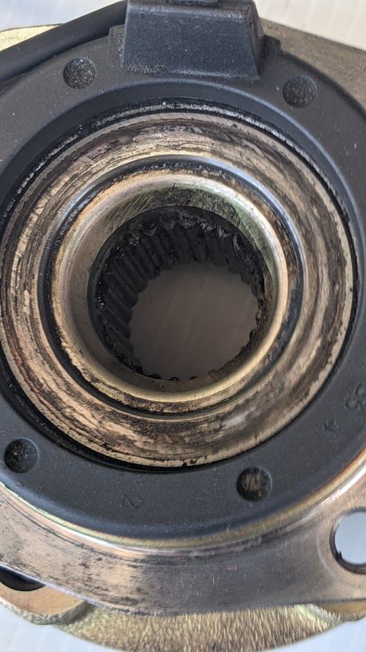 FERRARI 360 SPIDER PART ONE REAR OR FRONT BWHEEL HUB BEARING WITH ABS SENSOR 179070 PRE OWNED