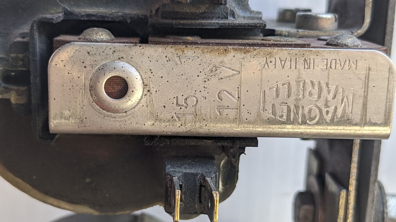 Ferrari 308 208 AND MONDIAL dual IGNITION COIL  assembly 115013