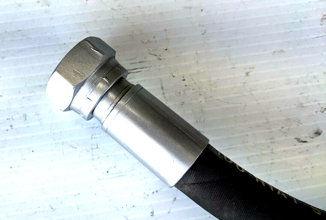 Ferrari 308 engine motor OIL COOLER RADIATOR UPPERHOSE 110931