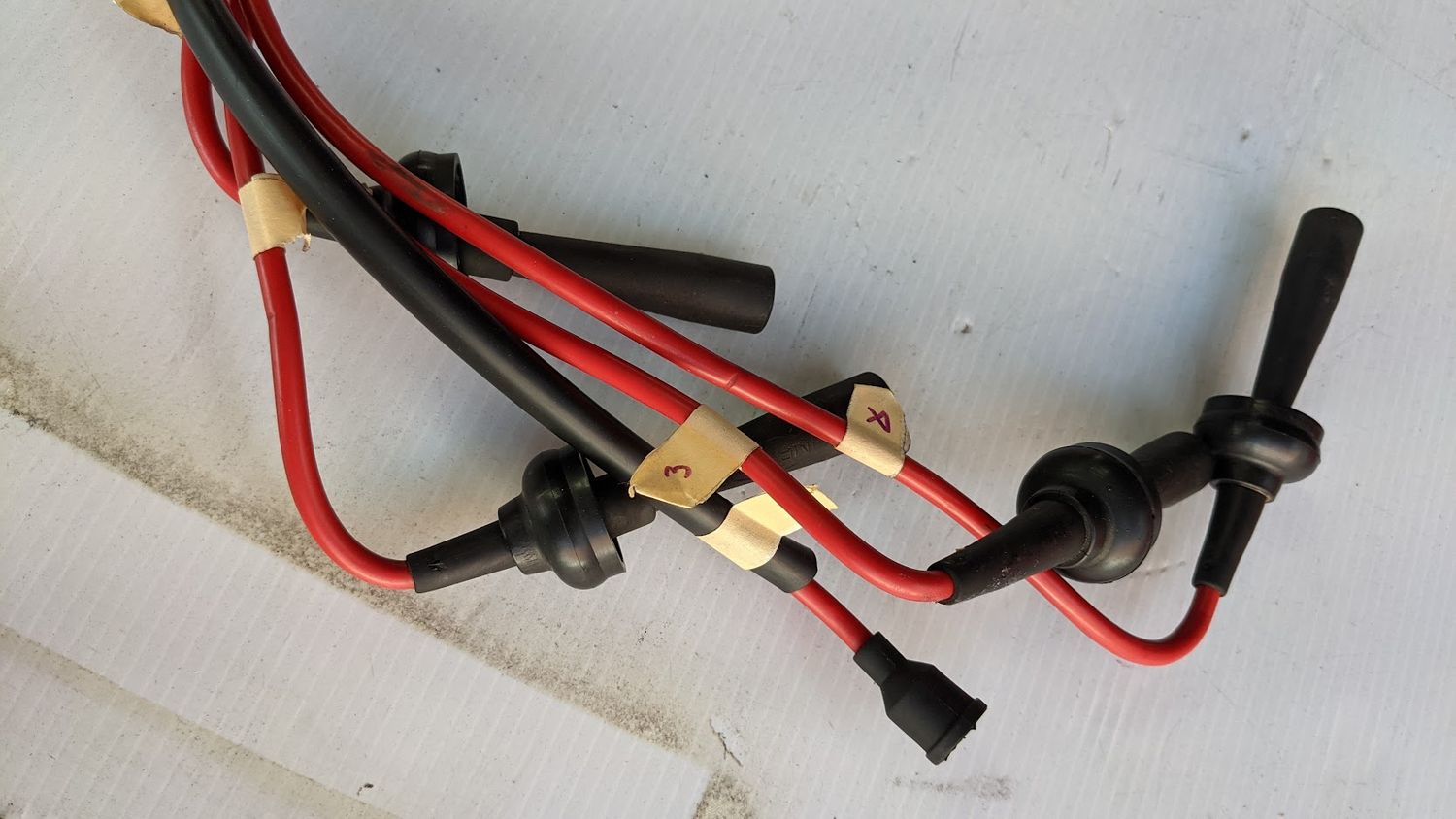 Ferrari 308,328, Mondial. IGNITION WIRES LH  BANK 114474