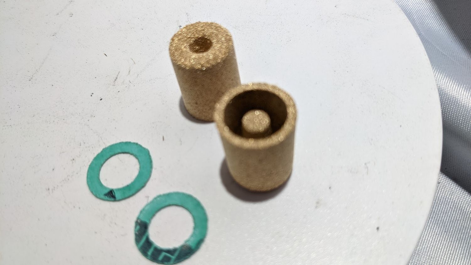 Rolls Royce CORNICHE BENTLEY Fuel filter AT CARBURETORS UE35892 PAIR