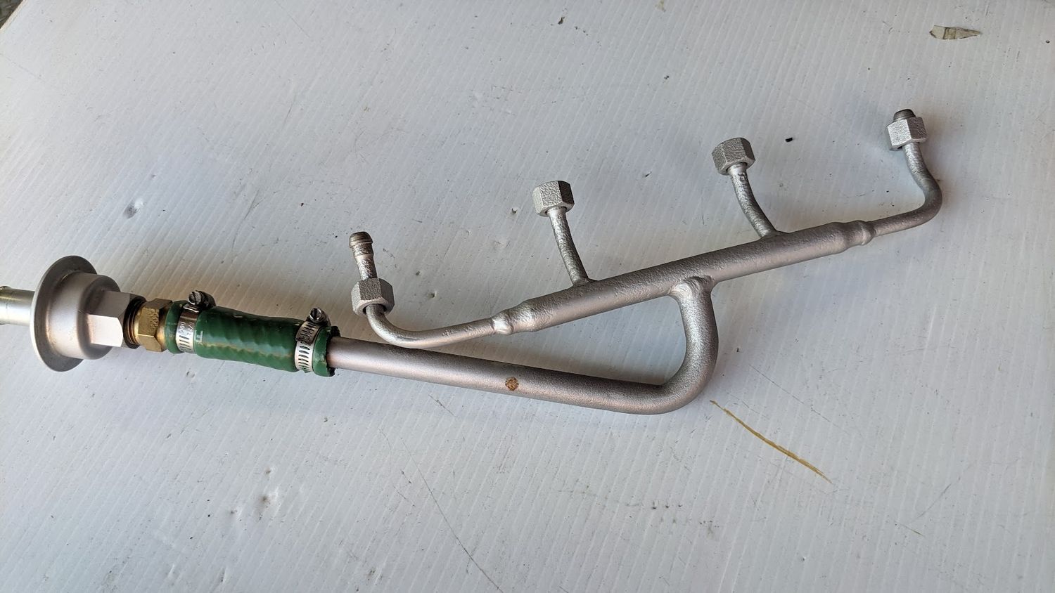 FERRARI 308 GTSi  mondial smog secondary air injection REAR BANK TUBE WITH VALVE