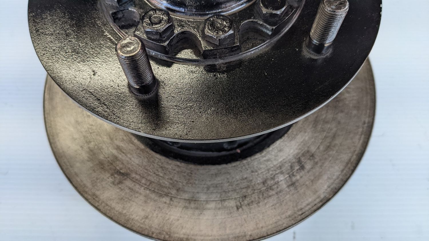 Rolls Royce Silver Shadow Corniche Rear LEFT hub complete with rotor pre owned