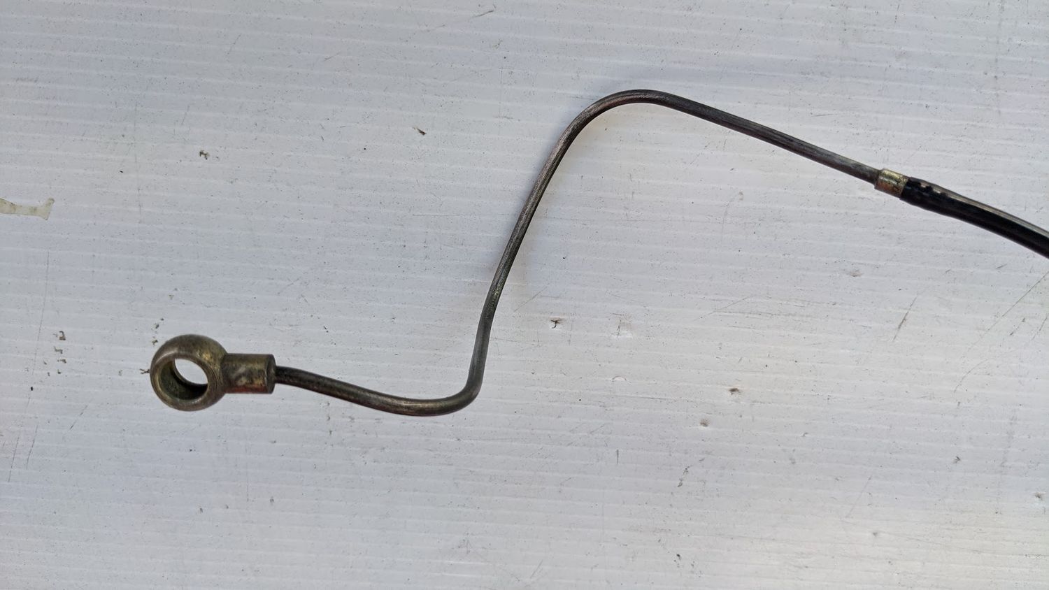 Ferrari 308 FUEL LINE HOSE FROM TOP DISTRIBUTOR TO INJECTOR #8 115327 REAR BANK