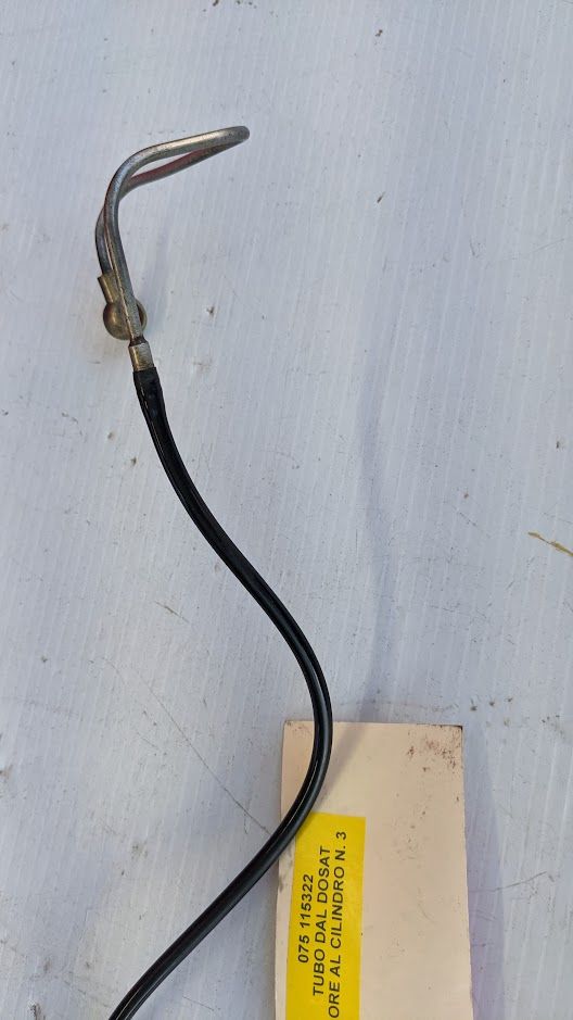 Ferrari 308 FUEL LINE HOSE FROM TOP DISTRIBUTOR TO INJECTOR #3 115322 REAR BANK