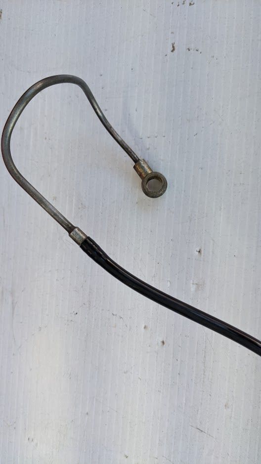 Ferrari 308 FUEL LINE HOSE FROM TOP DISTRIBUTOR TO INJECTOR #4 115323 REAR BANK
