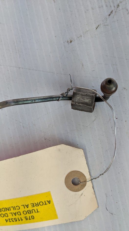 Ferrari 308 FUEL LINE HOSE FROM TOP DISTRIBUTOR TO INJECTOR #5 115324 REAR BANK