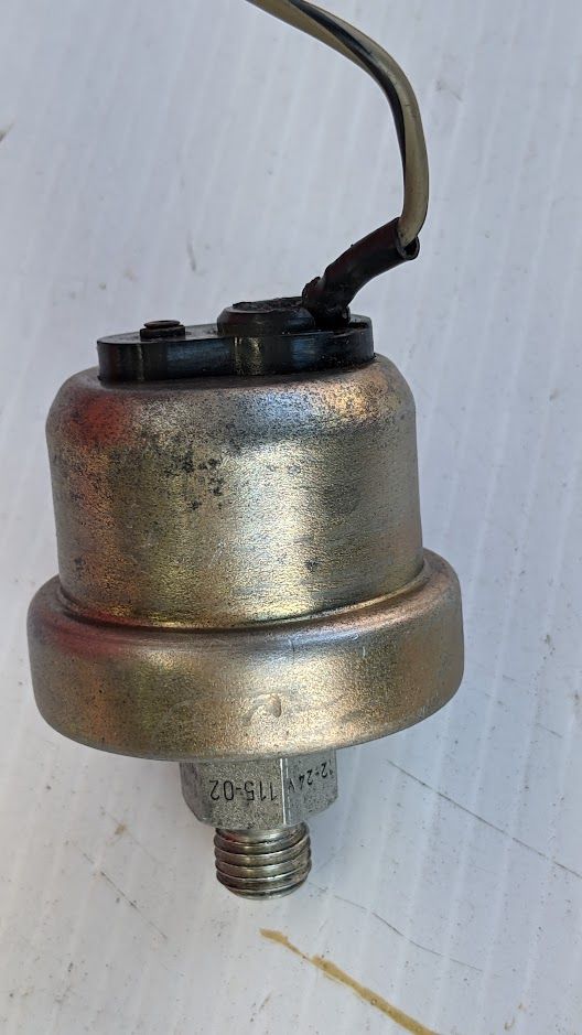 Ferrari 308 engine motor OIL PRESSURE SENSOR 114927