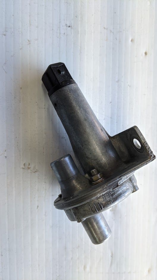 Ferrari 308 INTAKE MANIFOLD AUXILIARY AIR REGULATOR 115223