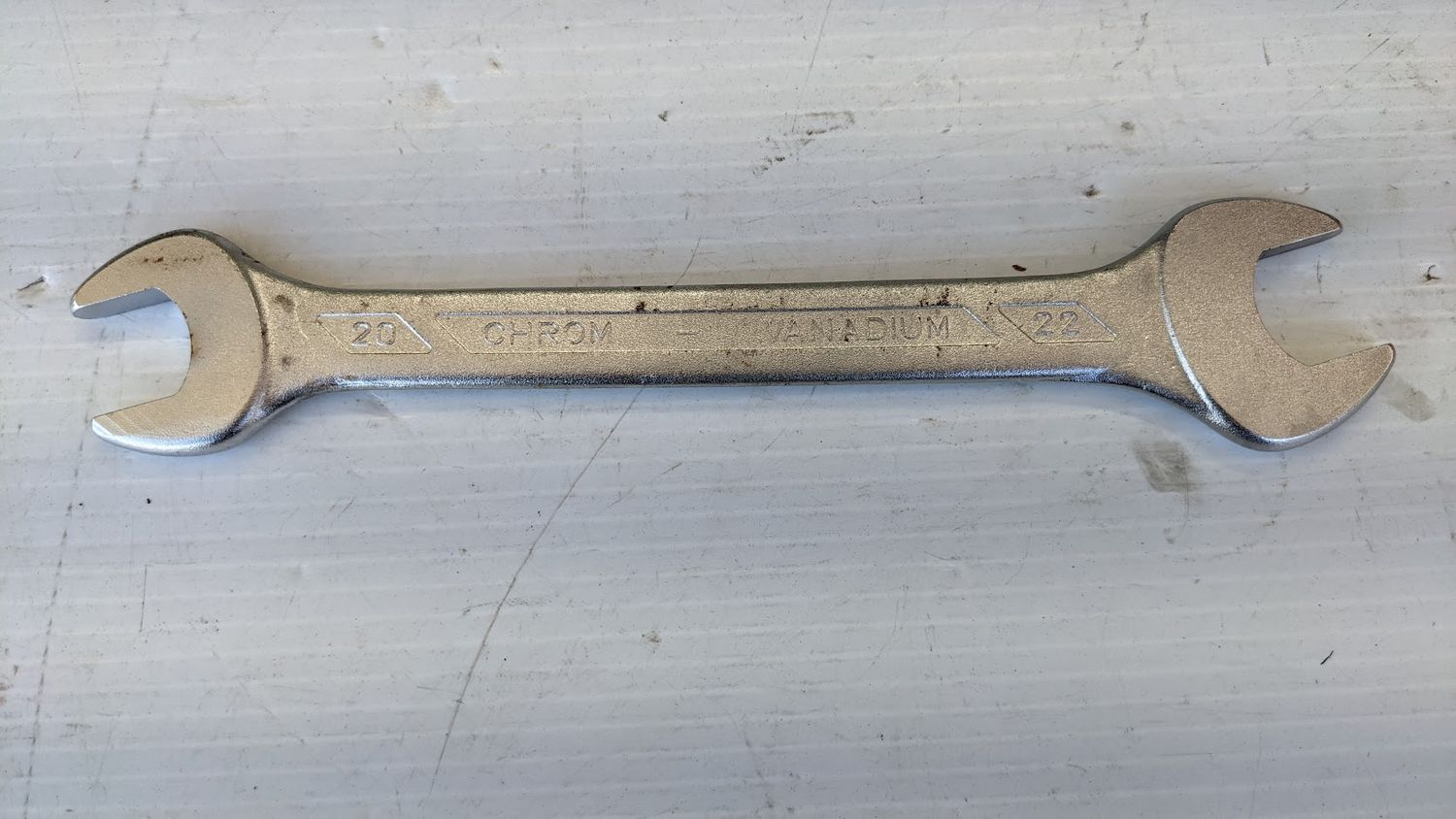 FERRARI 308 GTSi  ONE , 20MM - 22 MM WRENCH POLYTOOLS ITALY ORIGINAL