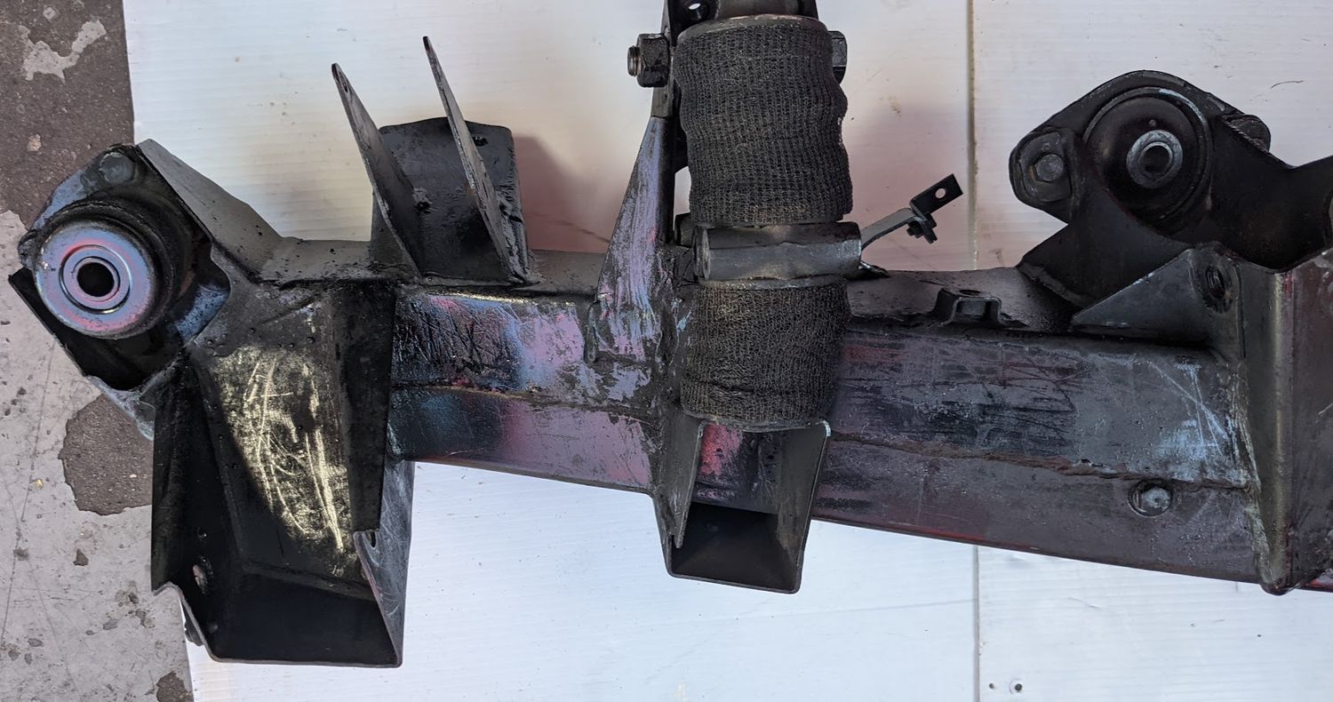 Rolls Royce Silver Shadow Corniche Camargue rear subframe crossmember UR20495