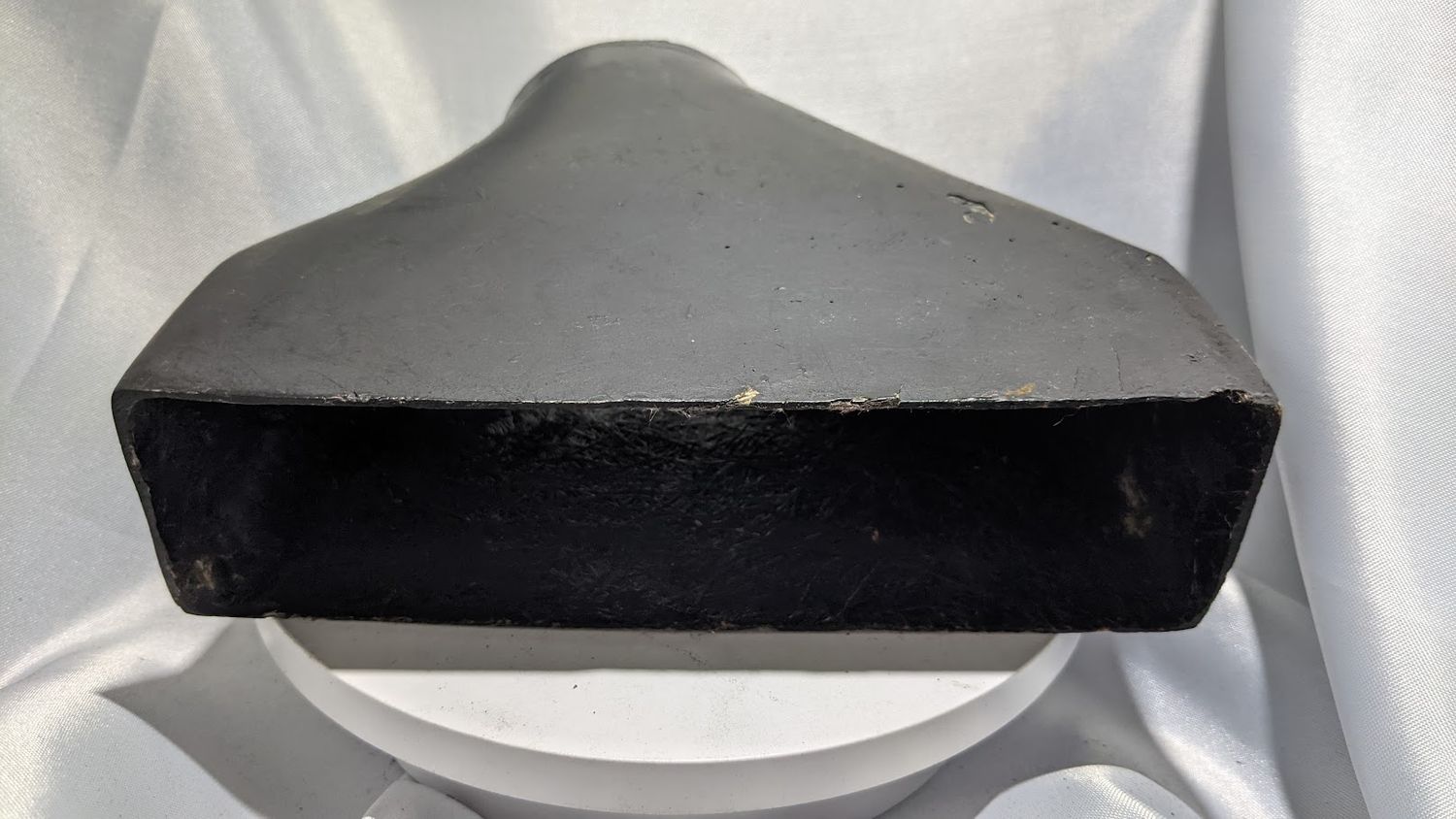 FERRARI 308 PARTS GTS CENTER UNDER DASH A/C VENT scoop