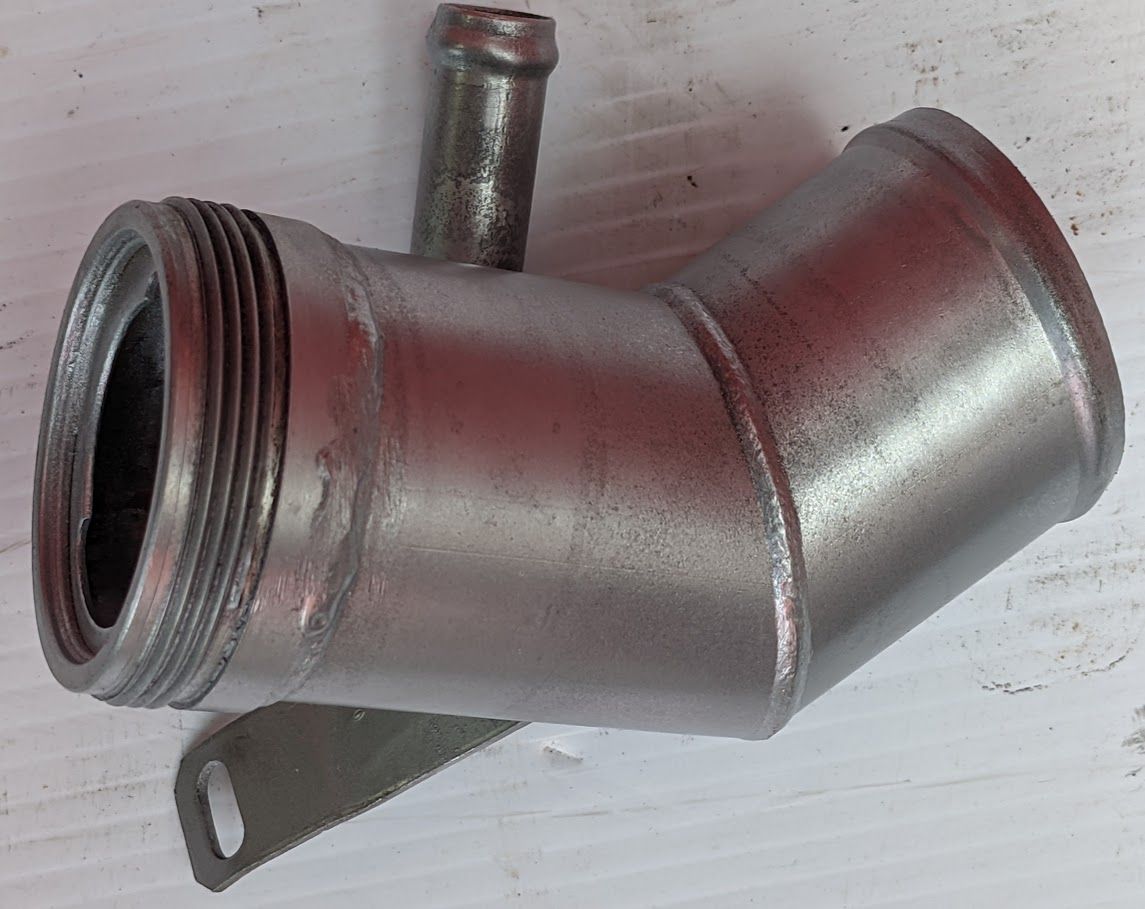 Ferrari 308 GTSi PART FUEL GAS PERTOL TANK FILLER NECK 109321