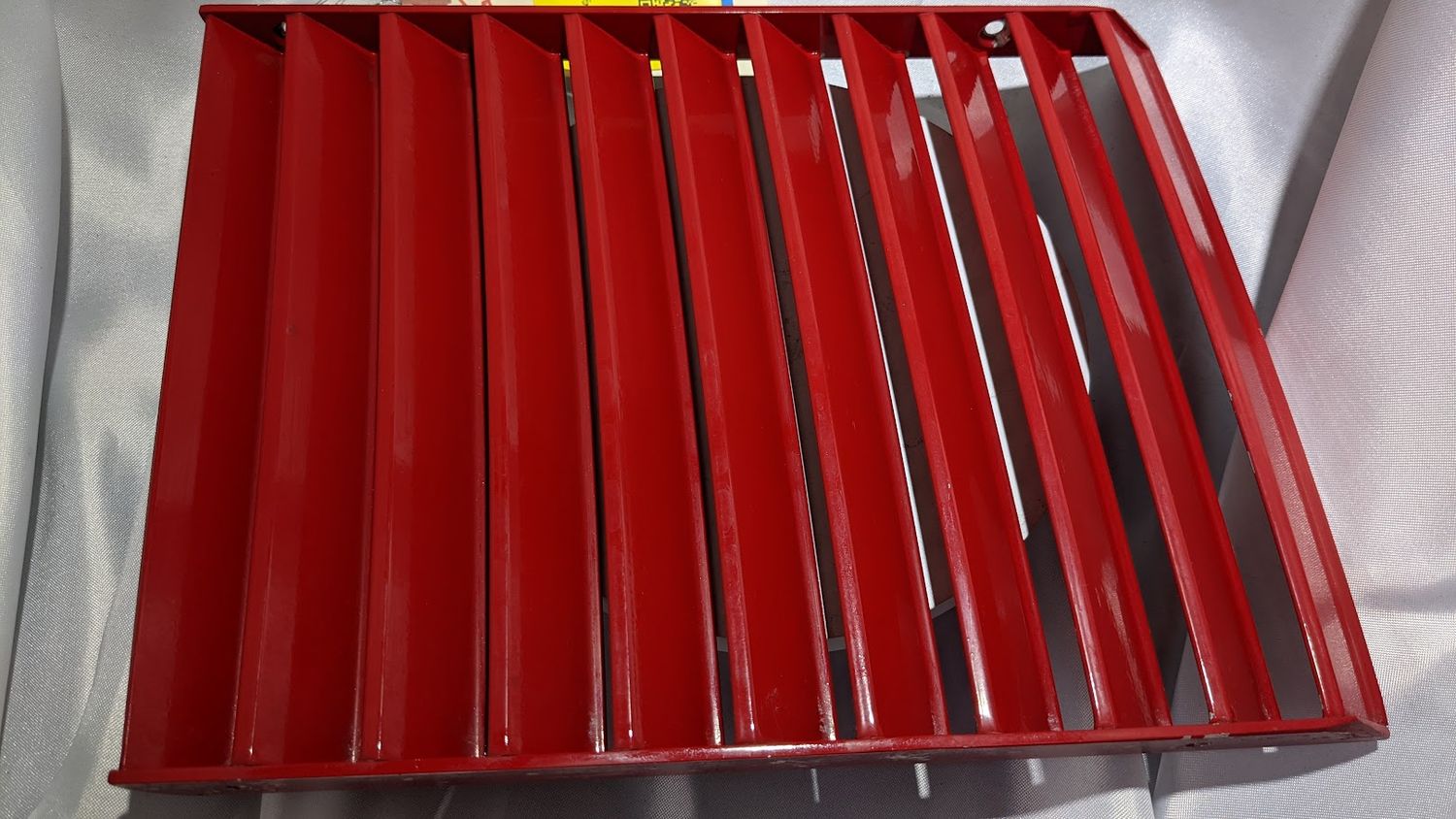 FERRARI 308 GTSi right HEADLIGHT GRILLE VERY CLEAN 61082400