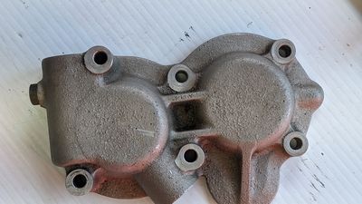 FERRARI 308 PARTS  DIFFERENTIAL SIDE COVER 105673