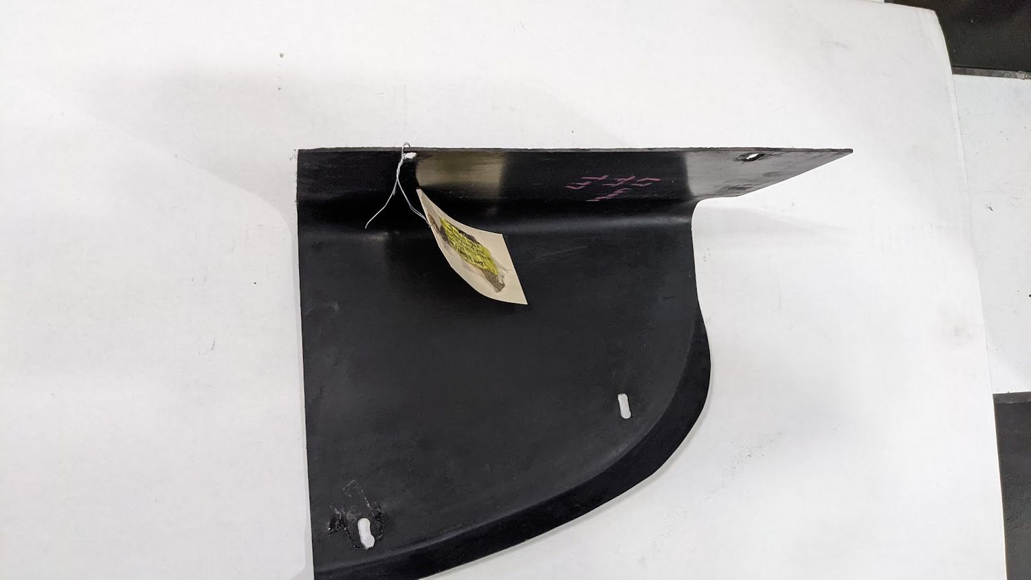 ROLLS ROYCE SILVER SPUR FRONT LEFT LOWER PANEL UT11164PE SNOW EXCLUDER LH