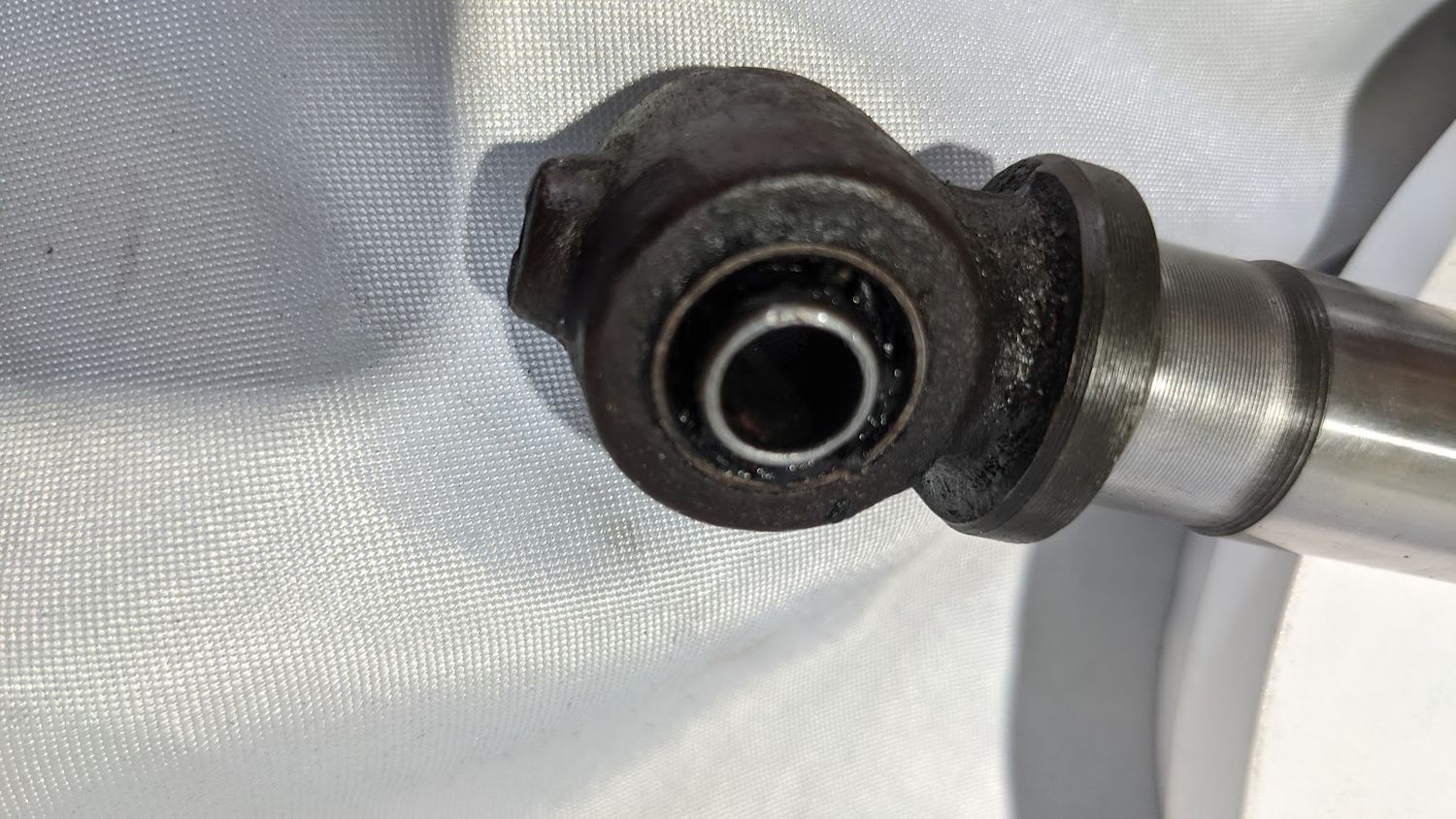 FERRARI 308 PARTS TRANSMISSION SHIFTING SHAFT INLET 109767 1