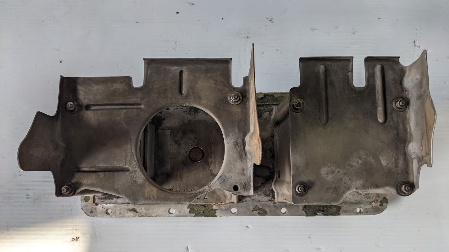 FERRARI 308 PARTS ENGINE OIL PAN PRE OWNED 109313