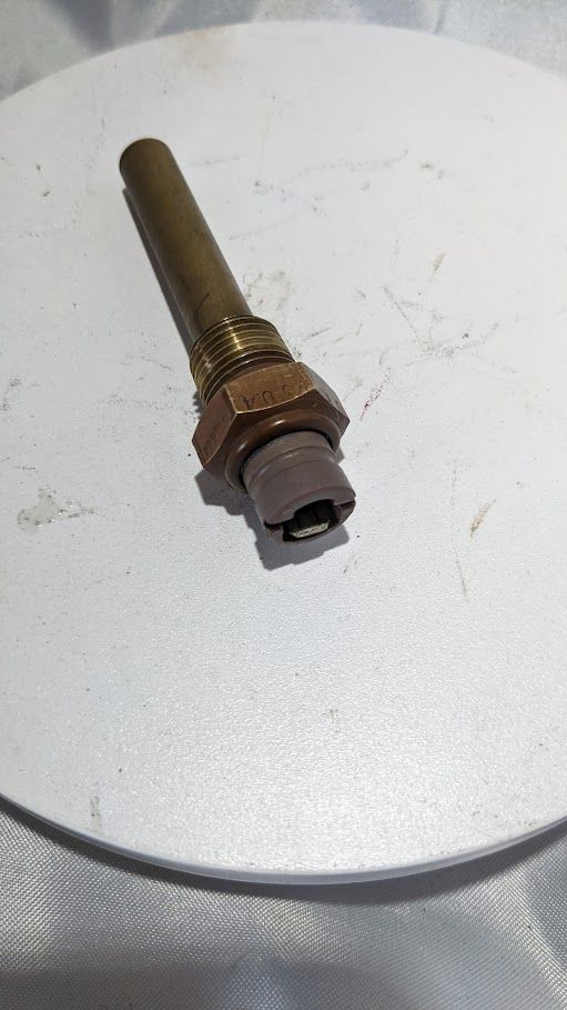 Ferrari 308 engine motor OIL TEMP  SENSOR 110664