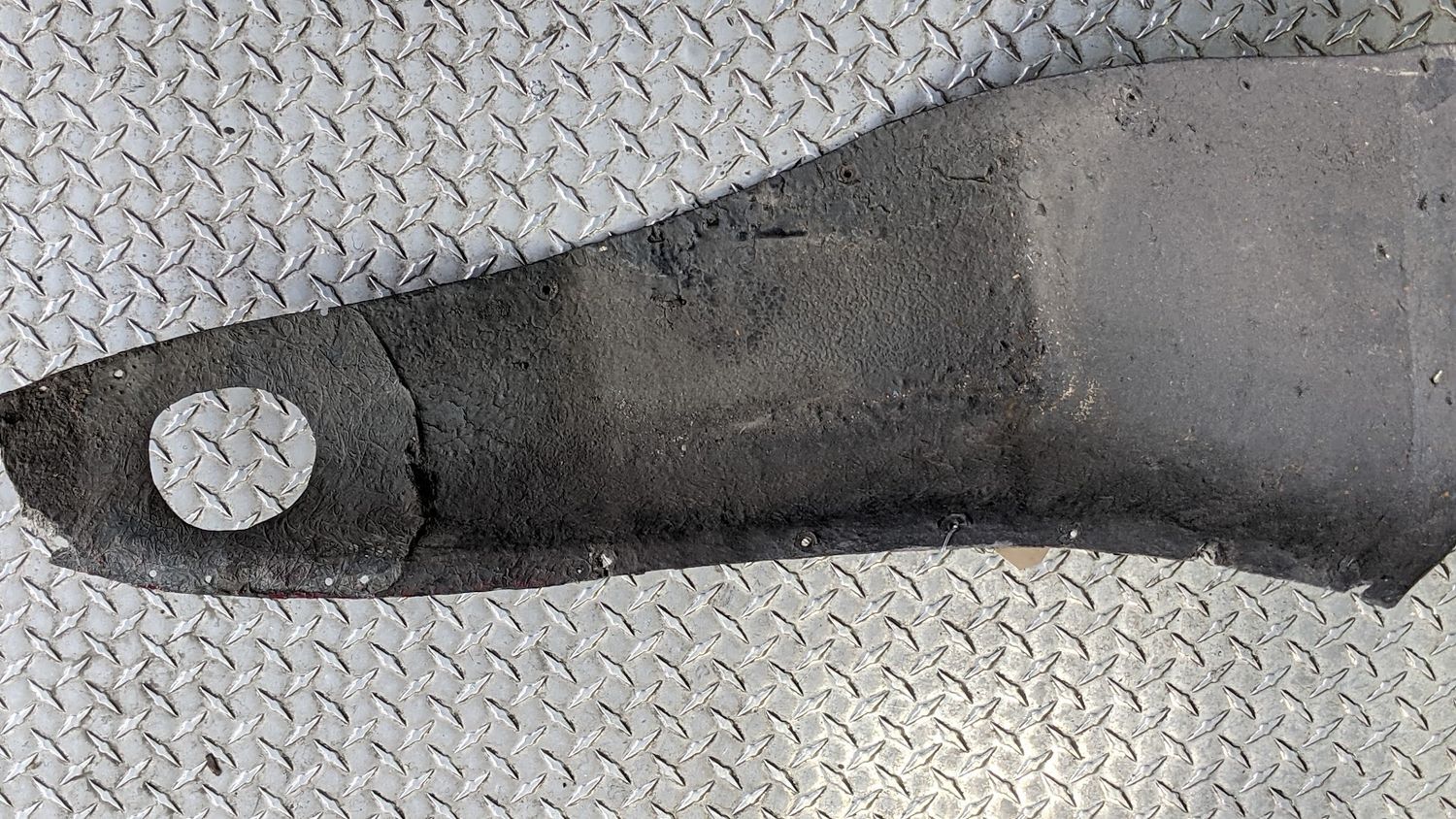 ROLLS ROYCE SILVER SHADOW FRONT FENDER LINER LEFT REAR MUD GUARD UB31565
