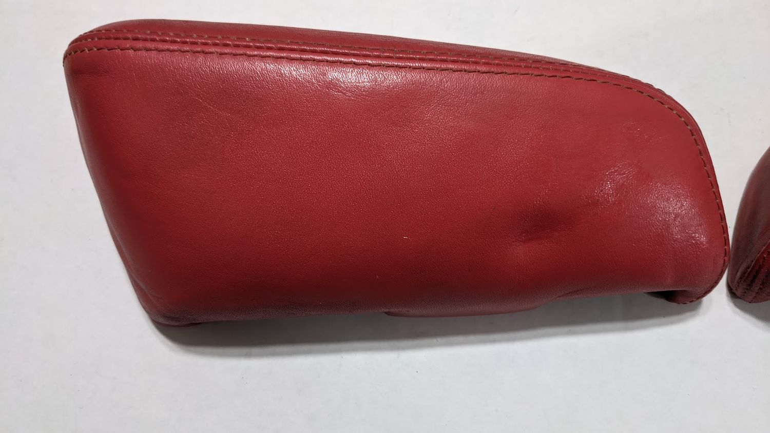 66-80 ROLLS ROYCE SILVER SHADOW  REAR  DOOR ARM REST ON RED