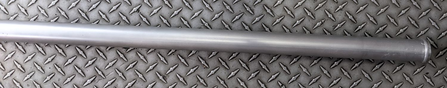 FERRARI 308 PARTS GTS under the car ENGINE COOLING PIPE LEFT SIDE 108082