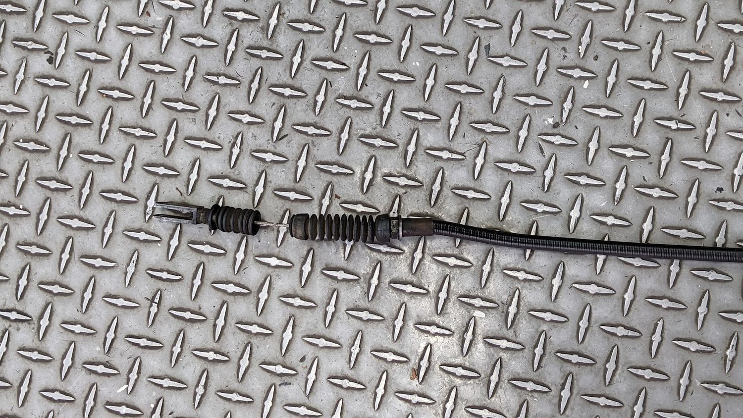 Rolls Royce Silver SHADOW Spur Emergency Parking cable REAR UG14447