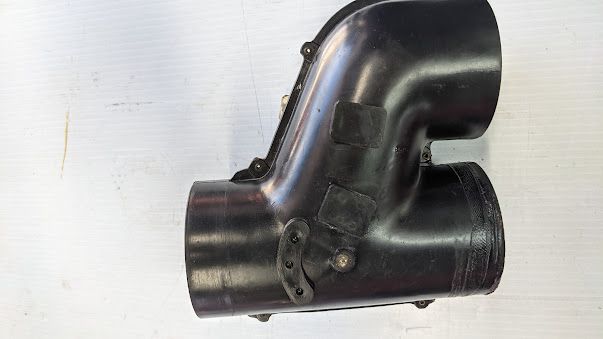 FERRARI 208 308 PARTS GTS PART HEATER CORE RADIATOR DUCT DIVERTER RIGHT 60135001