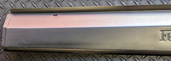 FERRARI 360 SPIDER PARTS RIGHT DOOR KICK PLATE SILL RUNNING 65525000