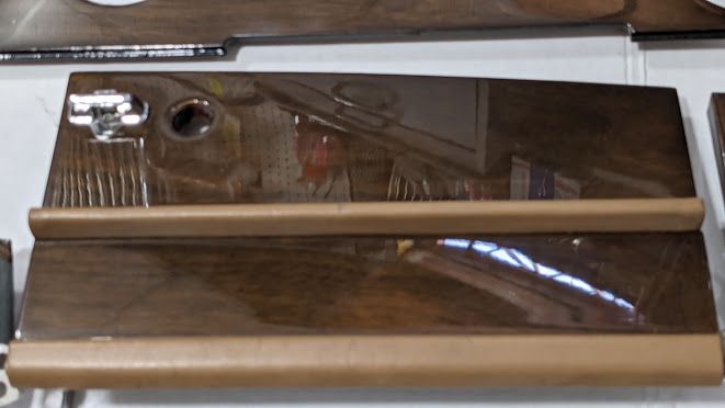 BENTLEY MULSANNE S VENEER WOOD PANEL DASHBOARD WITH GLOVE BOX LID
