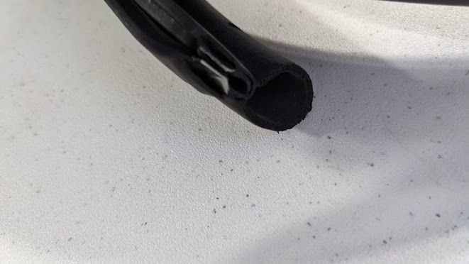 FERRARI 308 GTSi FRONT TRUNK COMPARTMENT SEAL FRONT SECTION