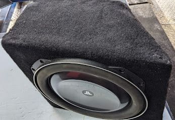 JL AUDIO 13&quot; SUBWOOFER AND CUSTOM BOX FERRARI 456M PRE OWNED