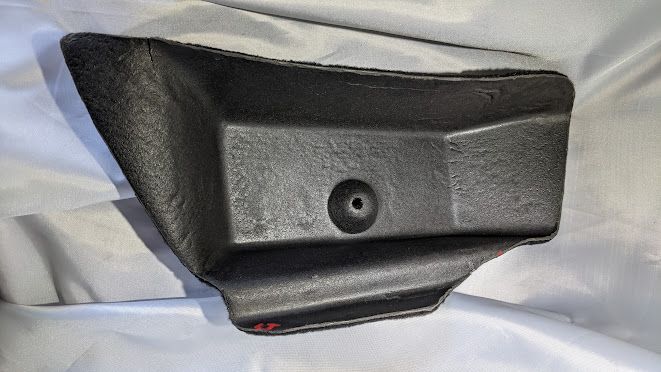 FERRARI 456 PART TRUNK BLACK LH TAIL LIGHT LINER CARPET 65672190