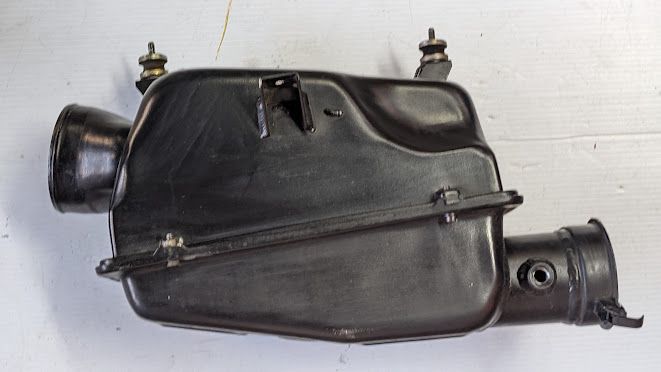 FERRARI 456  PART AIR FILTER ASSEMBLY 162631 RIGHT SIDE