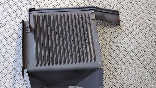 FERRARI 456 REAR FENDER BUMPER SPLASH GUARD GRILLE LEFT
