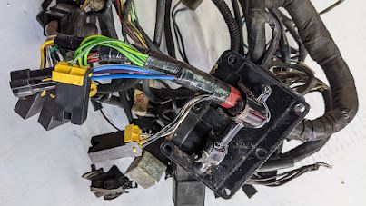 ROLLS ROYCE SILVER SPUR BENTLEY MULSANNE FRONT RIGHT ENGINE COMPARTMENT WIRING