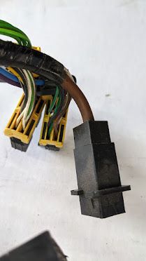 ROLLS ROYCE SILVER SPUR BENTLEY MULSANNE FRONT RIGHT ENGINE COMPARTMENT WIRING
