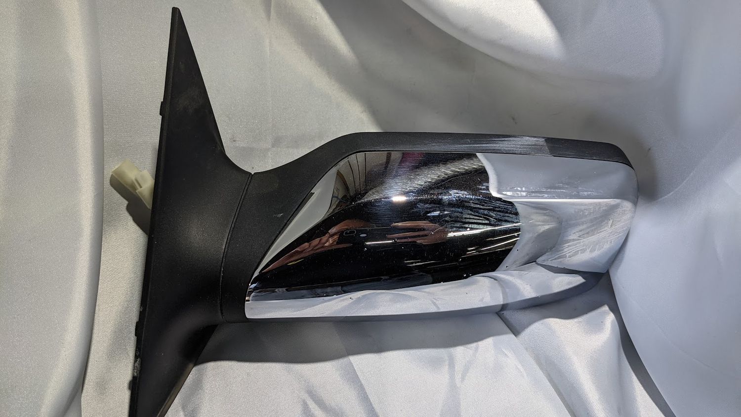 ROLLS ROYCE DAWN SPUR CHROME LEFT MIRROR  UT10145