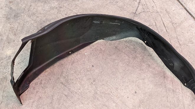FERRARI 360 SPIDER PARTS LEFT FRONT WHEEL MUD COVER 65536800 PRE OWNED