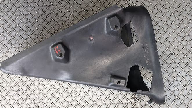 FERRARI 360 SPIDER PARTS LEFT FRONT RADIATOR FUNNEL SCOOP 65870900