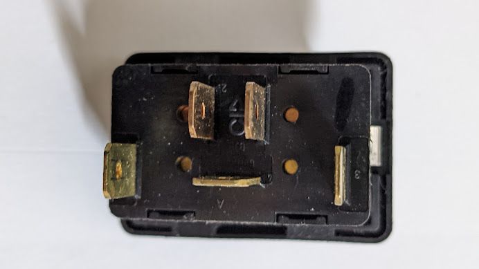 FERRARI 456 PARTS RIGHT WINDOW  BUTTON SWITCH 180678