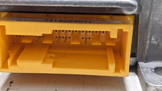 Ferrari 456 PART SEAT BELT CONTROL UNIT  174765