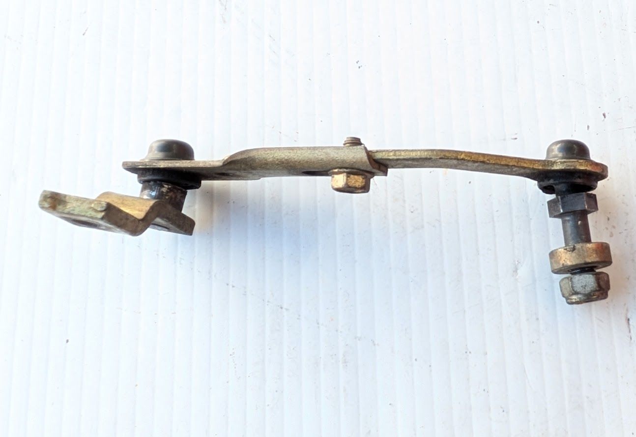FERRARI 456M RIGHT HEADLIGHT MOTOR LINKAGE ARM