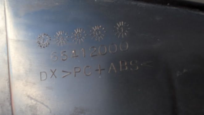 FERRARI 456M RIGHT HEADLIGHT COVER 65412010