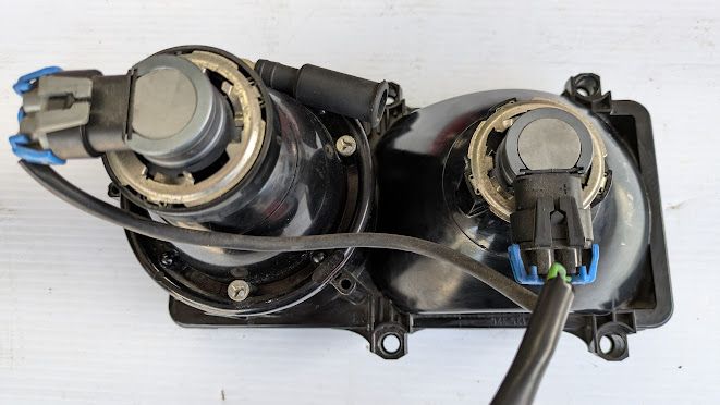 FERRARI 456M LEFT HEADLIGHT hi low beam 179521