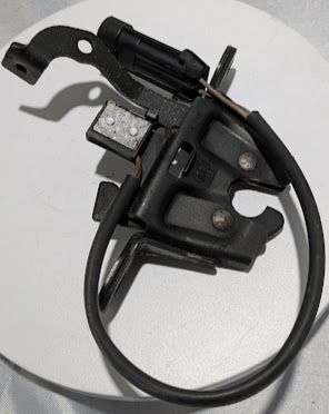 FERRARI 360 PART REAR ENGINE HOOD LID LATCH 65732400