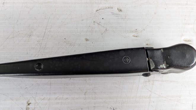 FERRARI 308 PARTS  wiper arm driver LEFT side  LHD USA CAR