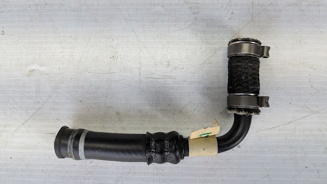 FERRARI 360 SPIDER PARTS ENGINE LEFT OIL BREATHER PIPE AT OIL TANK 202196